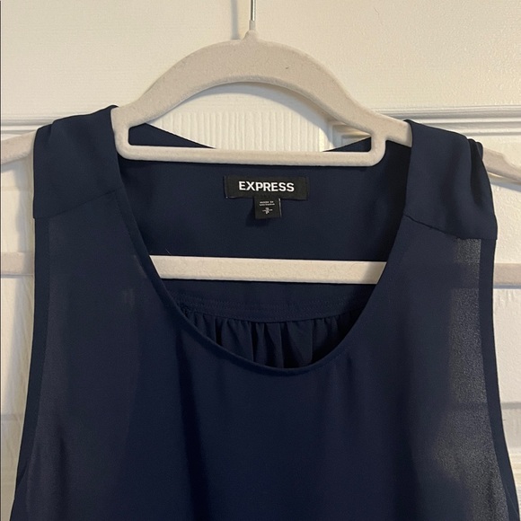 High-Low Hem Racerback Tank - Picture 2 of 4